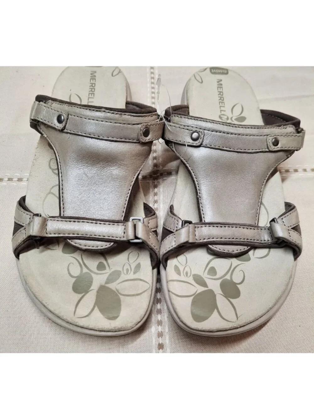 Merrell Womens Aluminum Sandals US 7 Select Grip Sole Adjustable Straps Durable